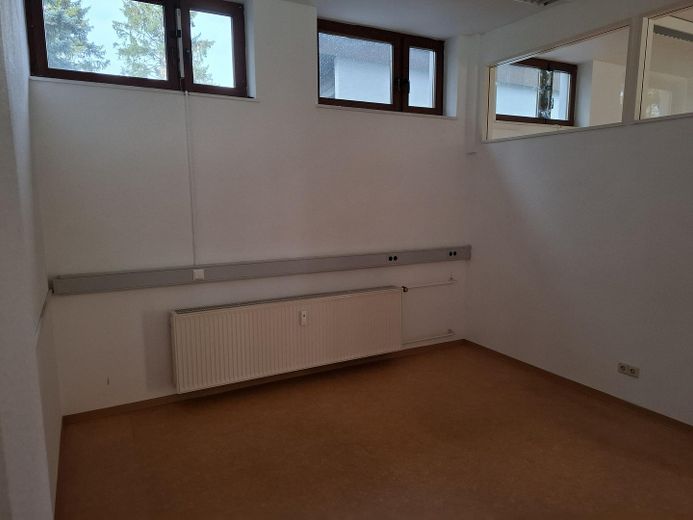 Barrierefreie, helle Büro/Praxisräume in Filderstadt Bernhausen – Raum Nord Mitte