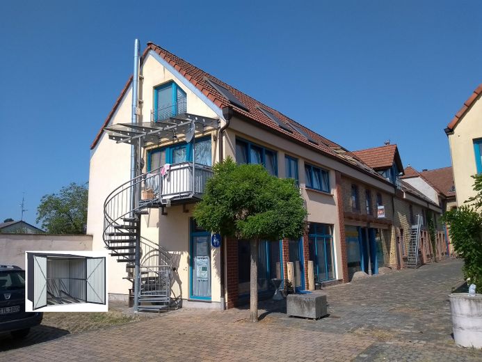 Gemütliche 2-Zimmer-Wohnung teilmöbliert mit Einbauküche und Klimaanlage barrierefrei – Haus Außenansicht