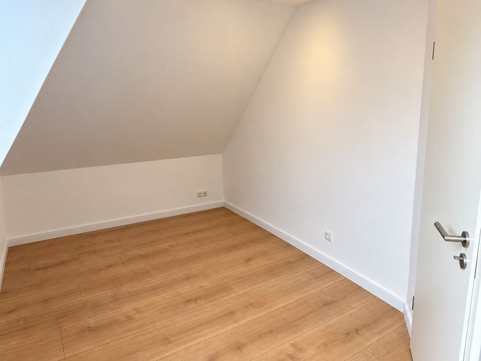 Schledehausen-3-Zimmer Dachgeschosswohnung 2.OG – Schlafzimmer