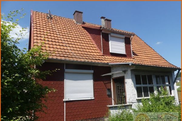 Casa residenziale su grande terreno nell’abitato di Steinau-Ulmbach