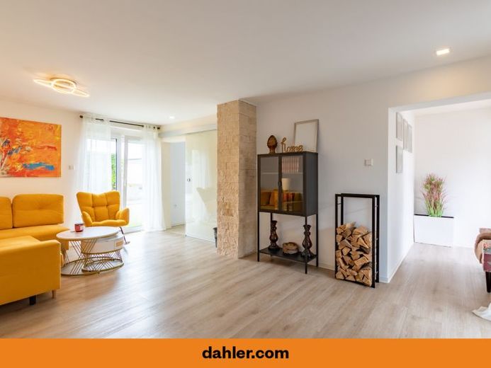 Moderne Wohnung mit gehobener Ausstattung – फोटो 1