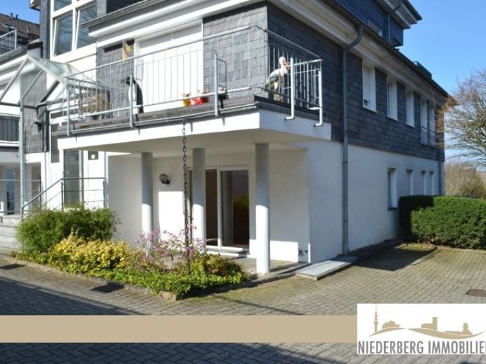 Großzügige helle 2 Zimmer mit 2 Balkonen in guter Lage Nähe Barmer Anlagen/Toelleturm! – Foto 1