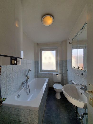 Beautiful 2-room apartment in Vöhringen – Badezimmer