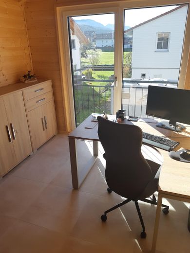 SENZA PROVVIGIONE: Moderna casa in legno "a basso consumo energetico A+" su terreno in enfiteusi nella splendida regione del Chiemgau – Büro - Südostzimmer im OG