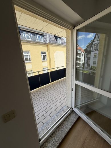 Zentrumsnahe, ruhige 2,5-Zimmer-Wohnung mit Balkon in Brühlervorstadt – Balkon 1