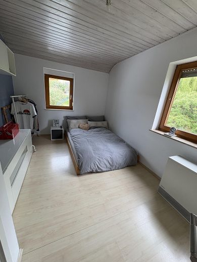 3,5-kamerappartement op de bovenverdieping met fantastisch uitzicht – Kinderzimmer