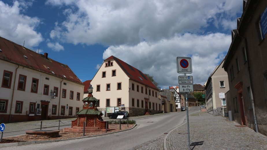 Ladengeschäft Ausstellungsraum in Kohren-Salis, BESTE LAGE im Zentrum direkt am Töpferbrunnen – Zentrum mit Töpferbrunnen