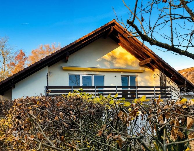Hausrückseite