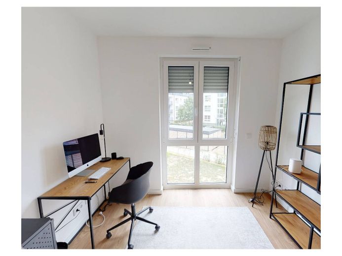 Mieszkanie 4-pokojowe z balkonem i 2 łazienkami na osiedlu mieszkaniowym w Nauen „WOHNEN AN DEN MÜHLENSTÜCKEN” – Muster: Arbeitszimmer