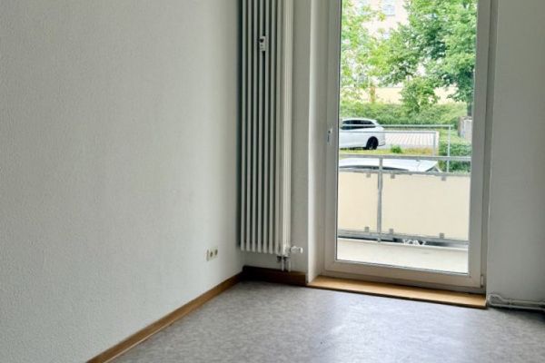 3-Raum-Wohnung mit Balkon und Tageslichtbad in Zentrumsnähe von Plauen