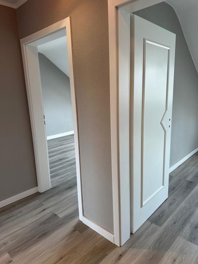 First occupancy attic apartment after renovation/new – Flur