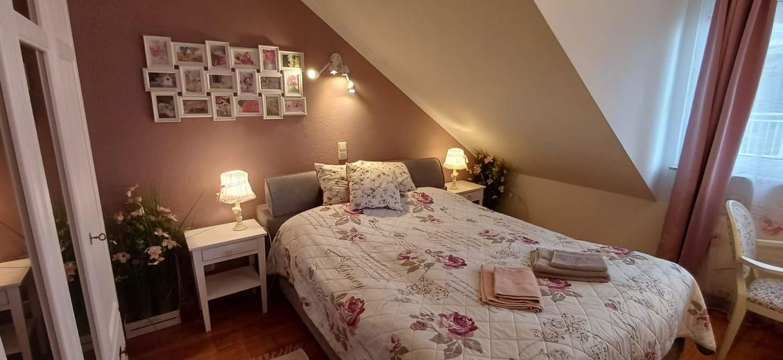 romatisches Schlafzimmer 1