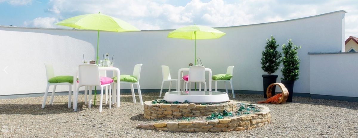 Rundum beeindruckend: Ihr neues Zuhause mit klaren Linien und großzügigen Fensterfronten – Dachterrasse