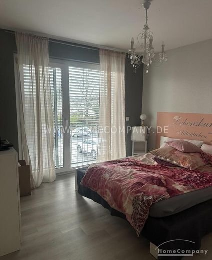 Praunheim (8071938) Eschborn yakınlarında rahat 3 odalı daire – cb1b9a3cb14987342c81c548b347a07b5beca8a5.jpg