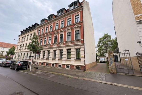 sicher abstellen: PKW Stellplatz in Altlindenau zu vermieten!
