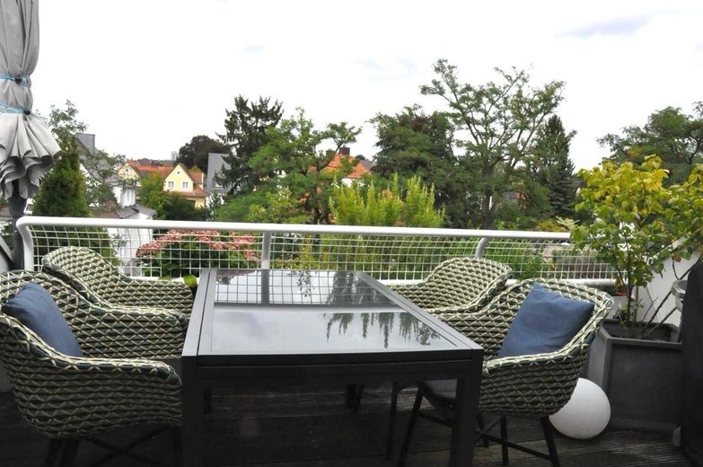 Attico esclusivo in posizione privilegiata con vista sul parco sud – Terrasse Küche