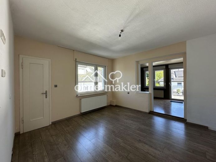 ZENTRUMSNAH! 1. OG Wohnung ETW in saniertem MFH – Foto 1