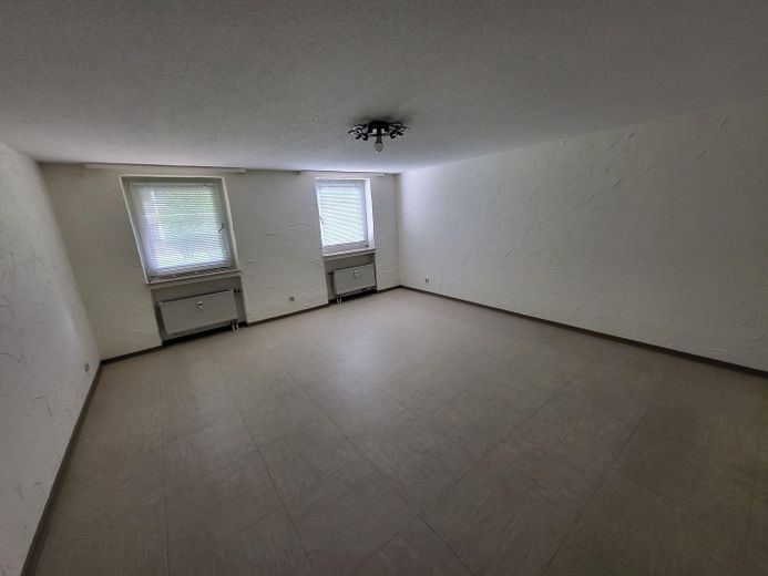 Helle 2-Zimmer Wohnung in guter Lage – Hobbyraum