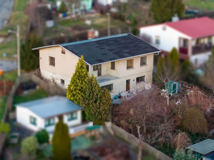 Ihr neues Zuhause in Gera? Ruhig gelegenes Einfamilienhaus mit viel Potenzial – provisionsfrei! – फोटो 1