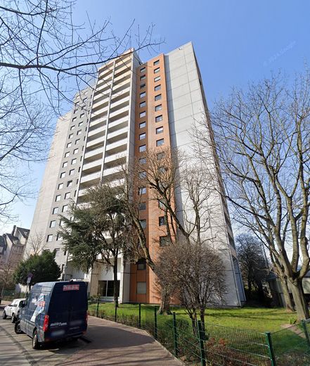 1095 Vollmöblierte Zimmer in moderner 4er-WG (All-Inclusive & Einzugsbereit!) – Außenansicht Haus