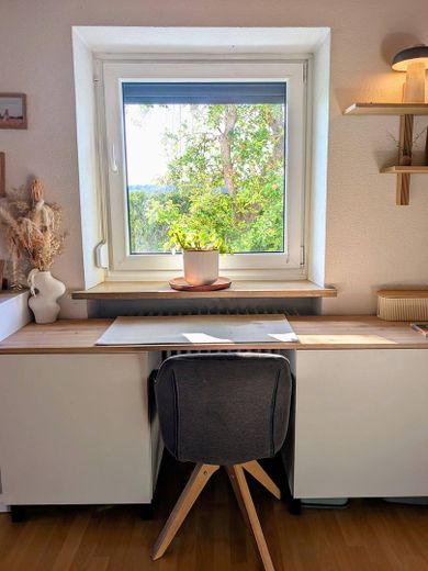 Charmante DHH mit Garten & Baugenehmigung zur Erweiterung (PRIVAT) – Wohnzimmer