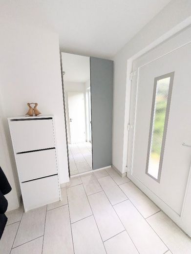 Casa di testa individuale di architetto con 4 locali a Schenefeld – Flur
