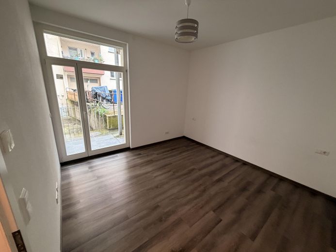 Gepflegte und Sanierte 2,5-Zimmer Wohnung im EG in Pforzheim inkl. EBK und Fußbodenheizung – Schlafzimmer