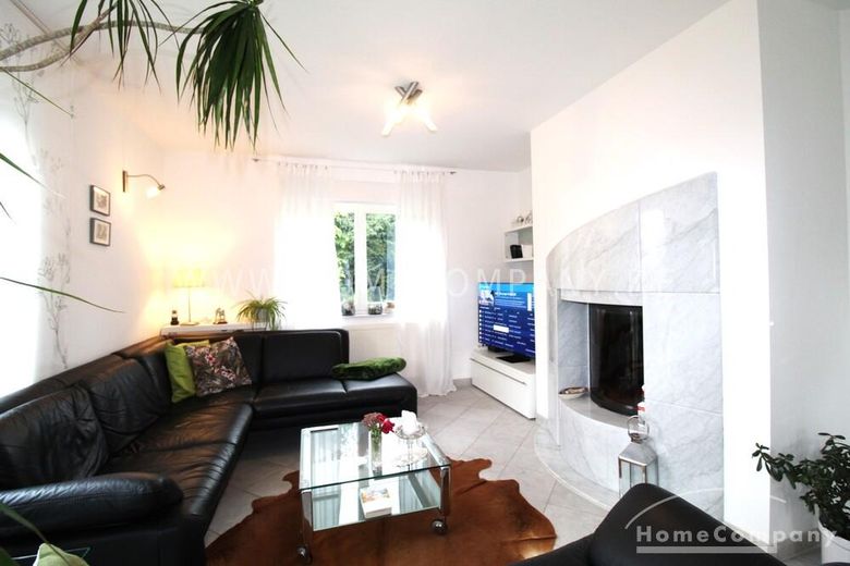 24990 HomeCompany Dresden सुसज्जित/Furnished ड्रेसडेन-ज़ाशेन्डोर्फ में बड़े भूखंड वाला एकल-परिवार घर अधिकतम 8 व्यक्ति – 17f17c7c9279c1a57fcc397f08a6ff12b926a5dc.jpg