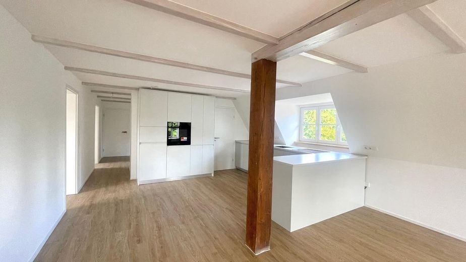 Wohn(t)raum vor den Toren Hamburgs: 4-Zimmer-Wohnung mit eigener Terrasse – Foto 3
