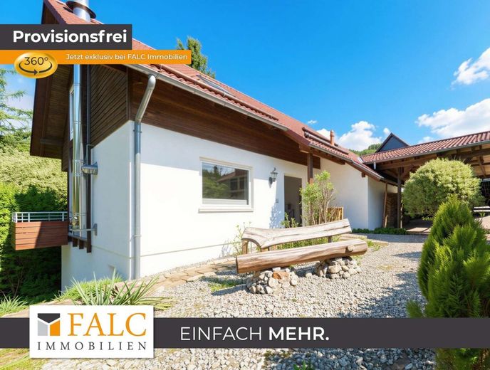 Provisionsfrei! Viel größer als gedacht! EFH mit Kamin, Balkon, Terrasse + Carport! – Titelbild