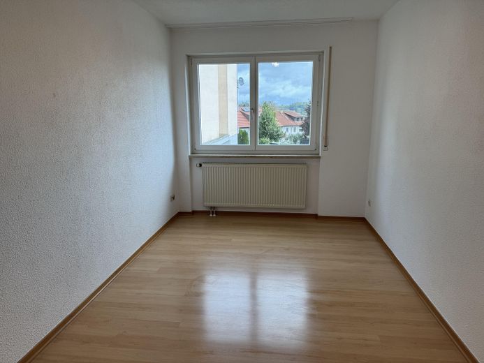 3,5-Zimmer-Wohnung mit Balkon & Garage – ideal für Grenzgänger (Nähe Rafz) – Foto 15