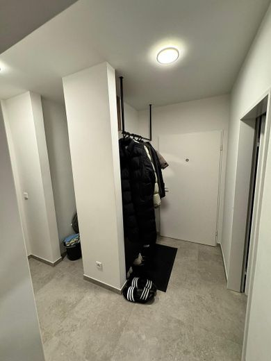 2 pokoje, 65 m², po kapitalnym remoncie, zabudowa kuchenna, miejsce parkingowe – Zdjęcie 7
