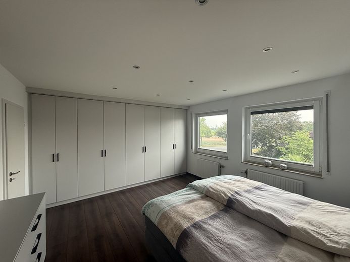 Modernisiertes Reihenmittelhaus mit Doppelgarage, PV-Anlage, Klima und hochwertiger Ausstattung – Foto 10