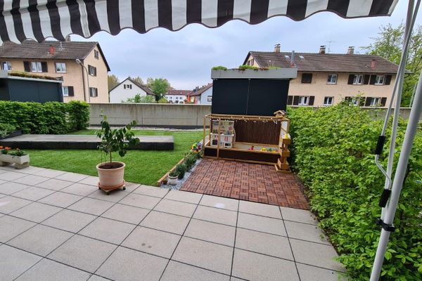 4 Zimmer EG plus großer Gartenanteil Energie   A