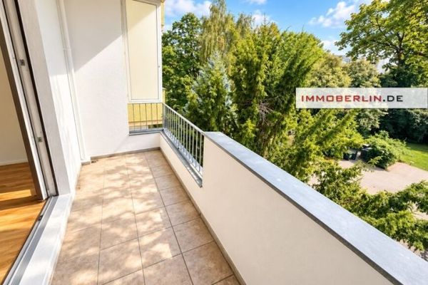 IMMOBERLIN.DE - شقة مشرقة وعصرية في موقع ممتاز بين كورفورستندام وغرونفالد