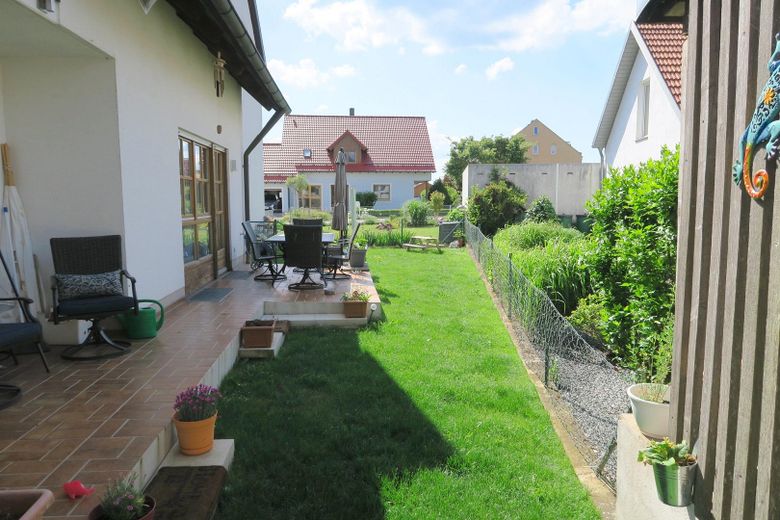 Well-maintained detached house with garden for rent in Seubersdorf – Privater Garten
