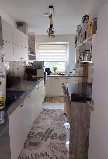 yenilenmiş 3 odalı daire 84qm,bodrum,balkon,park yeri 30853 Alt-Langenhagen'da – Fotoğraf 20