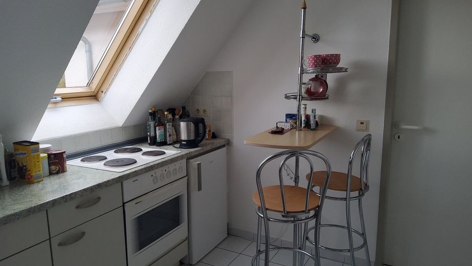 Küche Bild 2-kleine Essecke