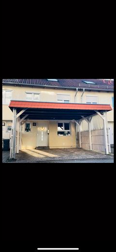Reihenmittelhaus mit 181qm Wohn-Nutzfläche – Foto 1
