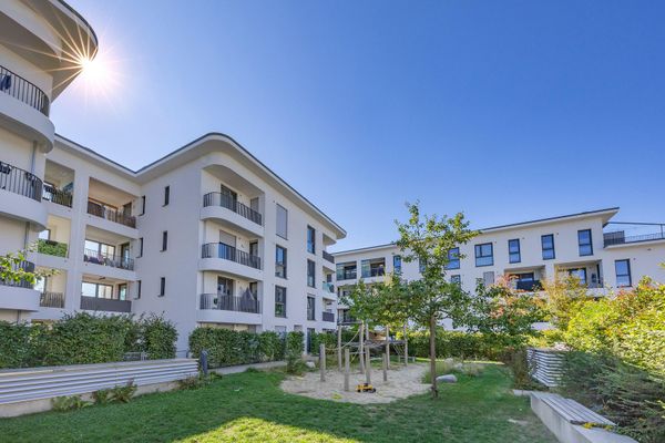 Moderne und neuwertige 4-Zimmer-Wohnung in Gronsdorf
