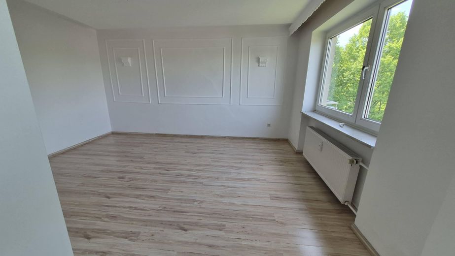 Bez prowizji Atrakcyjne mieszkanie w Du-Bergheim – Wohnzimmer