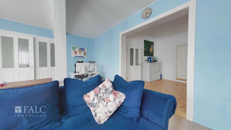 Ihre Gelegenheit: Großzügiges Wohnen im Grünen! – Wohnzimmer