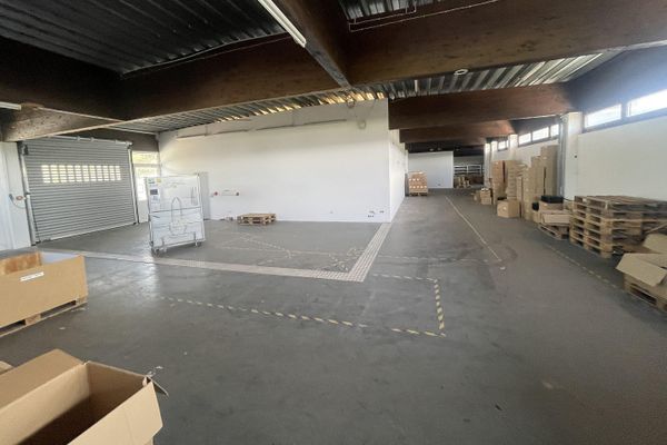 Eggenfelden'de ısıtılabilir depo ve ofis alanları kiralık -734qm