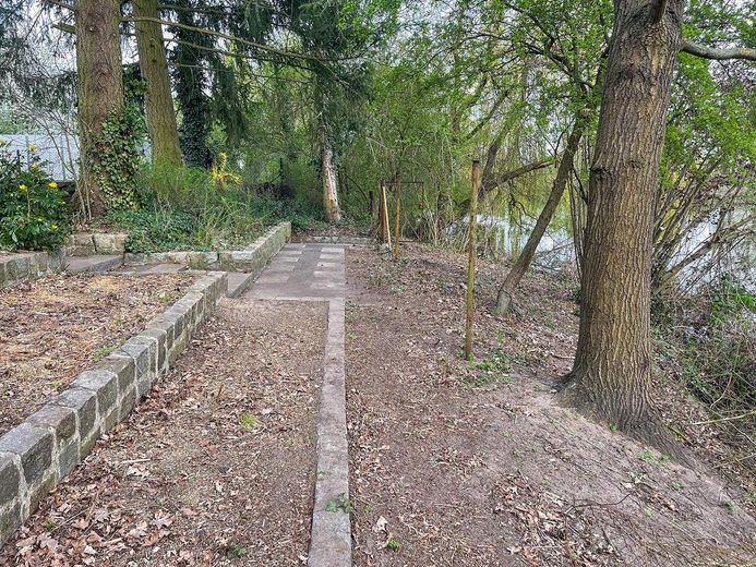 Riservato - Terreno sul lago! 1.079 m² - riva privata sul lago - esposizione a sud - vicino a Berlino - senza provvigione – privater Seezugang