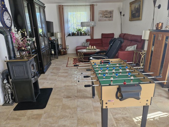 EFH in Fredersdorf - Baustress vermeiden – Wohnzimmer