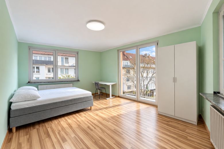 7 Min zur Uni! WG-Neugründung oder als möblierte Wohnung +Balkon- Drei-Zimmer-Wohnung in D-Bilk – Schlafen 1 