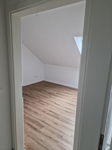 Moderate Penthousewohnung in ruhiger Lage – Foto 9