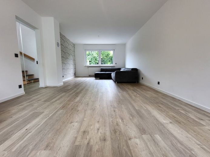 KERNSANIERTES RMH | CA. 170 m² WOHNFLÄCHE | AUFSTOCKUNG WIRD AKTUELL REALISIERT | PROVISIONSFREI – 162189
