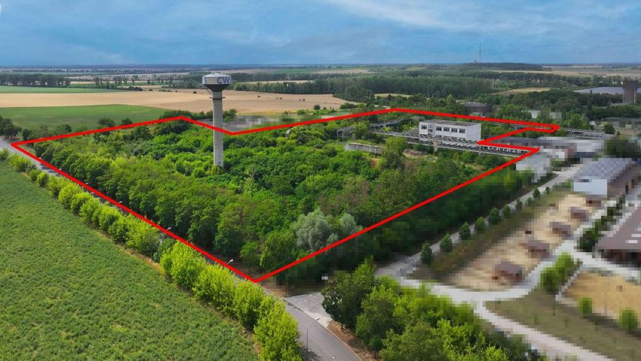 Provisionsfrei! Nähe A14 Vielseitiges Gewerbeareal auf 41.440m² mit Bunkeranlagen in Schönebeck – Suedwest Luftbild