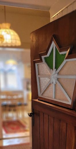 Drei-Seiten-Hof, Event & Hochzeitslokation, Selbstversorger Hof, Scheune – Eingangstür
